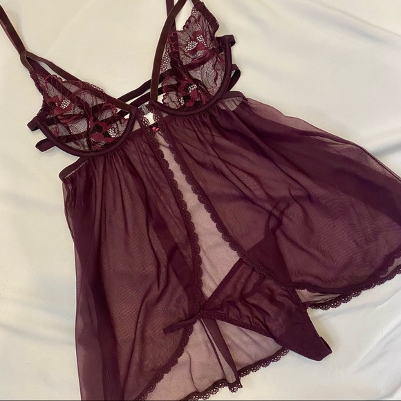 Sexy Lace Babydoll Lingerie with Thong *never worn* - Picture 3 of 6
